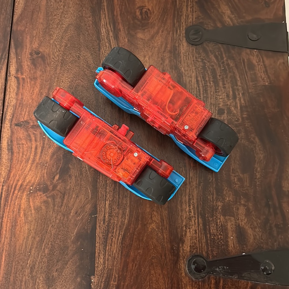 Blue Racing Car Toy with Figures - Picture 8 of 8